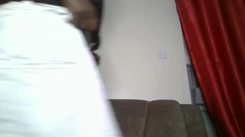 Snapshot of shadowsweet34 chatting on February 2026 12:15:02 PM val online show from February 2026 12:15:02 PM