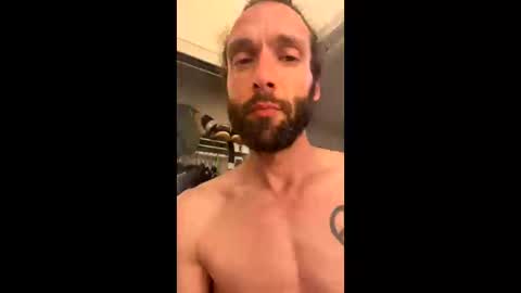 Snapshot of shaggyslim69 chatting on October 2025 03:42:01 AM shaggyslim69 online show from October 2025 03:42:01 AM