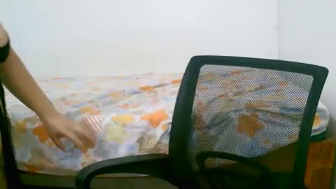 Snapshot of shairamae4u chatting on February 2025 12:27:01 AM shairamae4u online show from February 2025 12:27:01 AM