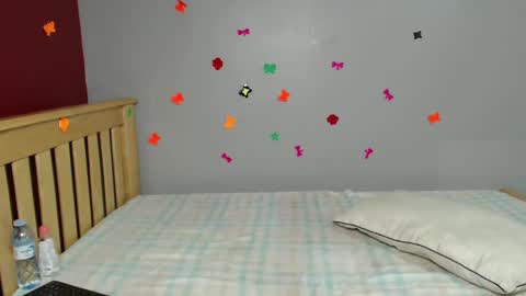 shaky xxx online show from January 2025 09:00:01 AM