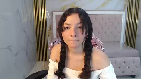 Shalon  online show from December 2024 04:27:02 PM