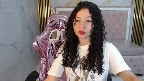 Shalon  online show from December 2024 01:05:02 PM