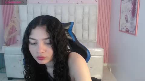 Shalon  online show from October 2025 08:20:02 PM