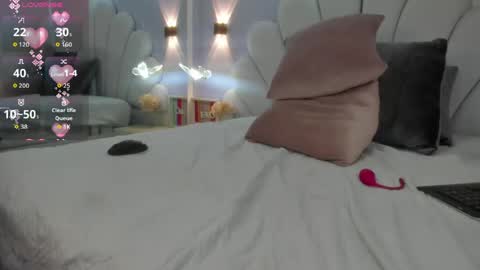 Snapshot of shamara_thomson chatting on April 2026 08:57:02 PM Shamara Thomson online show from April 2026 08:57:02 PM