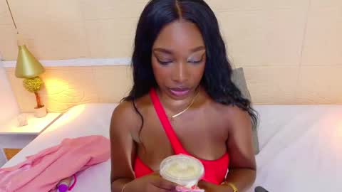 Catalina online show from February 2025 12:05:02 AM