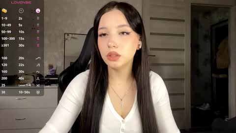 Viola online show from November 2025 07:41:01 AM