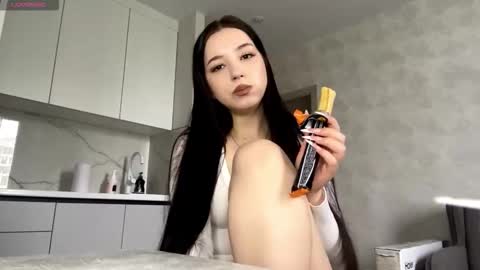 Viola online show from November 2025 06:45:01 AM