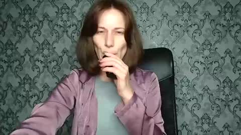 Snapshot of shannen_sweet chatting on December 2025 12:03:02 PM Shannen online show from December 2025 12:03:02 PM