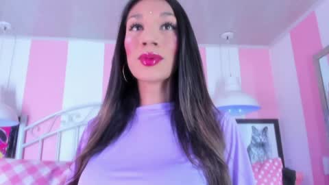Snapshot of shantal_ferrer3 chatting on May 2026 06:22:01 AM shantal_ferrer3 online show from May 2026 06:22:01 AM