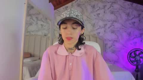 Shantal online show from November 2025 03:34:01 AM