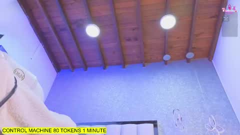 Snapshot of shantal_thompson21 chatting on May 2026 10:04:02 PM Shantal online show from May 2026 10:04:02 PM