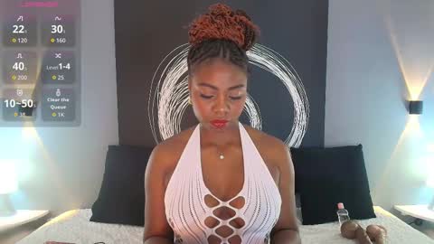 Snapshot of shanyqueen chatting on November 2025 01:49:02 AM SHANY online show from November 2025 01:49:02 AM