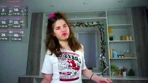 Ivy online show from November 2025 01:16:01 AM