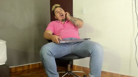 jhon deibyd online show from December 2024 06:53:02 AM