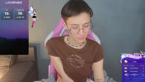 Snapshot of sharli_rose chatting on December 2024 07:07:02 PM Sharli online show from December 2024 07:07:02 PM