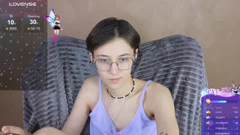 Snapshot of sharli_rose chatting on February 2025 06:53:01 PM Sharli online show from February 2025 06:53:01 PM