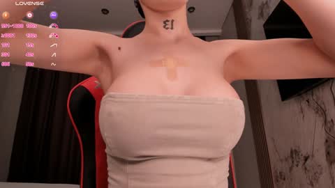 Sharlin  online show from December 2024 01:22:01 AM