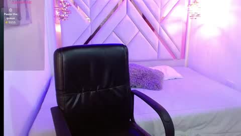 Sharllote online show from May 2026 09:24:01 PM