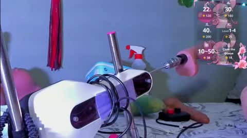 Sharlott online show from November 2025 06:52:01 PM