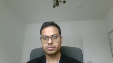 Snapshot of sharmamanxyz chatting on December 2024 08:05:01 AM sharmamanxyz online show from December 2024 08:05:01 AM