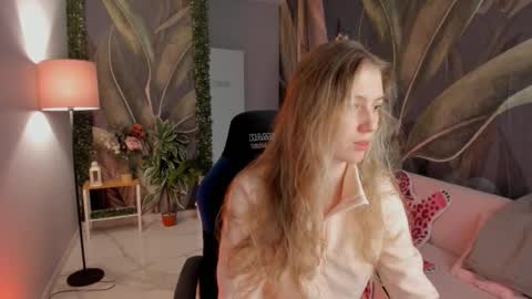 Sharon online show from December 2025 11:48:01 AM