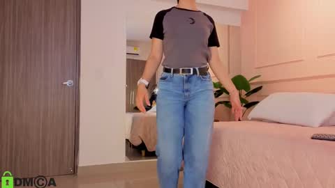 Sharon online show from November 2025 03:49:02 AM