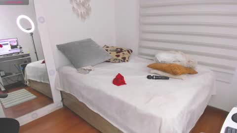 Sharon online show from February 2025 05:45:01 PM