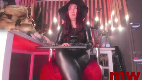 Snapshot of sharoon_gold chatting on March 2025 09:24:02 AM Your mistress Sharon online show from March 2025 09:24:02 AM