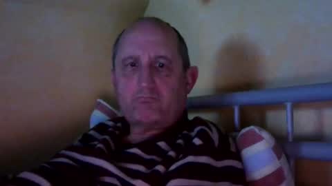 Snapshot of sharpshoder chatting on January 2025 10:28:01 PM Peter online show from January 2025 10:28:01 PM