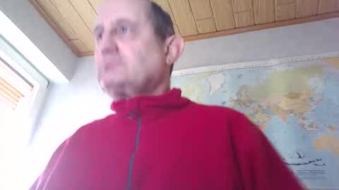 Snapshot of sharpshoder chatting on December 2025 11:52:02 AM Peter online show from December 2025 11:52:02 AM