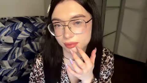 Zoe online show from March 2026 03:38:02 PM