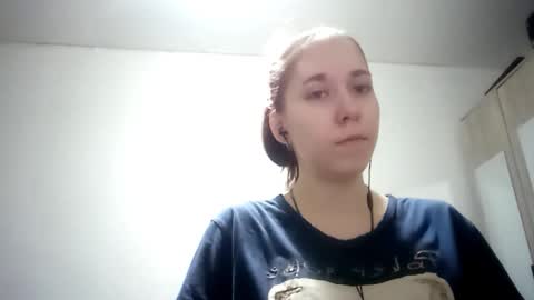 Annette online show from December 2025 08:01:02 AM