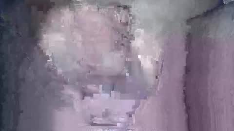 Snapshot of shawnkums chatting on December 2025 01:44:02 AM Shawn online show from December 2025 01:44:02 AM