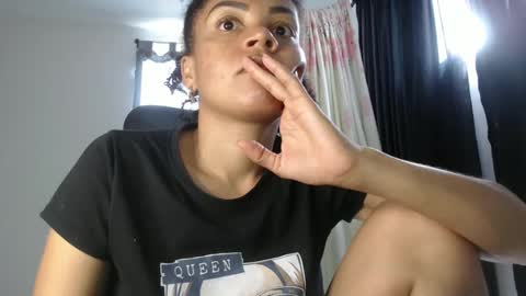 Shayna online show from December 2024 05:59:01 PM