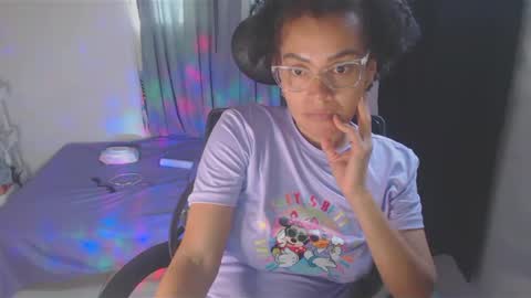 Shayna online show from February 2025 03:40:01 PM