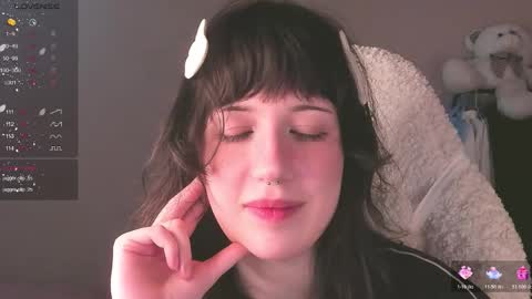 Chiara online show from November 2025 01:09:02 AM