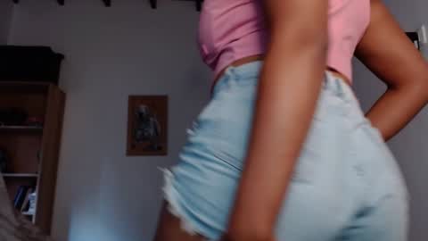 Snapshot of sheilamakano70 chatting on December 2024 10:30:02 PM Sheila Makano online show from December 2024 10:30:02 PM