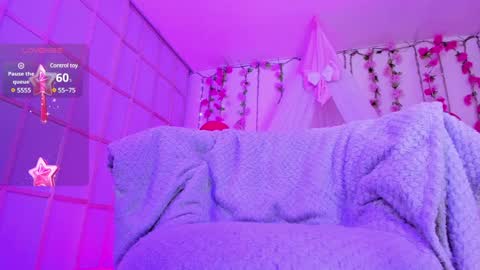 Shelby cute  online show from December 2024 01:17:02 PM