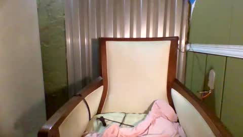 Red online show from October 2025 02:41:02 AM