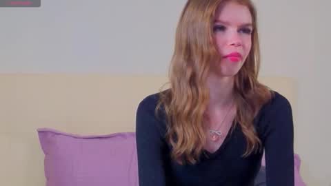 Snapshot of shelleyborom chatting on October 2025 06:19:02 AM Sofia online show from October 2025 06:19:02 AM