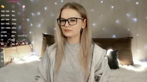 shellyboom online show from December 2025 05:09:01 PM