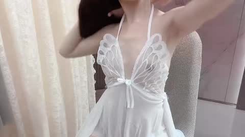 Shelly online show from November 2025 02:59:02 PM