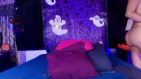 Shelsy online show from October 2025 12:08:02 PM