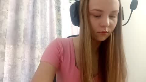 Lisa online show from November 2025 06:16:02 AM