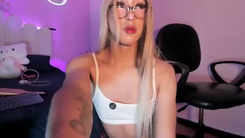 Sharon Lennox online show from July 2026 10:12:01 PM