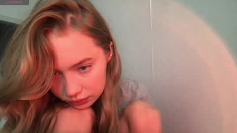 shiny_bunny1 online show from February 2026 04:35:02 AM