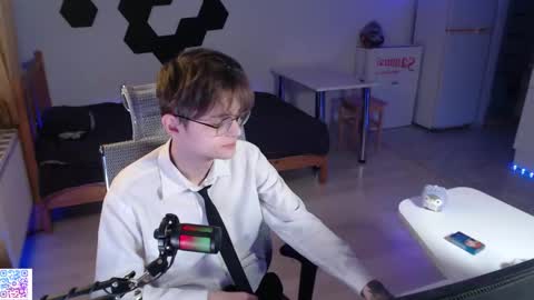 Snapshot of shiromy_ chatting on November 2025 07:13:02 PM shiromy_ online show from November 2025 07:13:02 PM