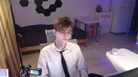 Snapshot of shiromy_ chatting on November 2025 06:11:02 PM shiromy_ online show from November 2025 06:11:02 PM