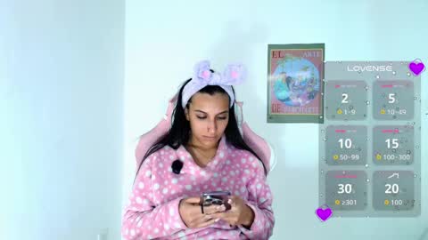 Snapshot of shopiaa_m chatting on June 2026 01:29:01 AM Sophia ONLYFANS online show from June 2026 01:29:01 AM