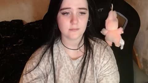 Snapshot of show_for_you chatting on January 2026 04:23:02 PM show_for_you online show from January 2026 04:23:02 PM